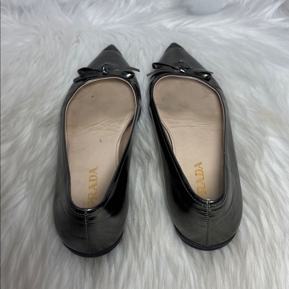Prada Calzature Vintage Dark Pewter Ballet Patent Leather Flats Sz 38.5/US 8.5 - Picture 3 of 8